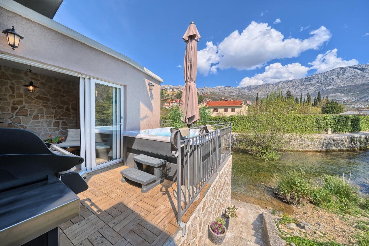 Casa vacanze Holiday Home Zrnovnica Žrnovnica