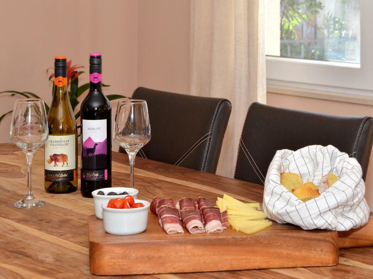 Holiday Home Zrnovnica Casa vacanze