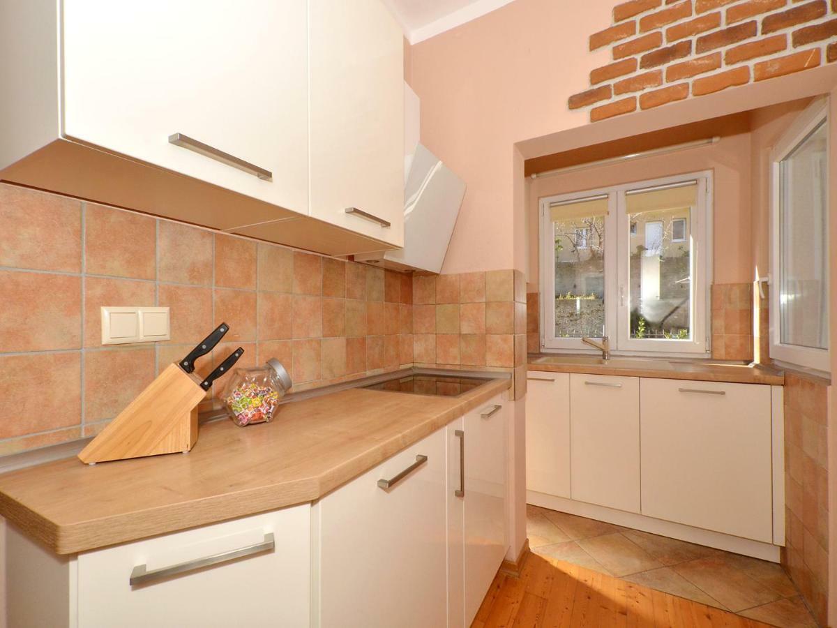 Holiday Home Zrnovnica Casa vacanze *