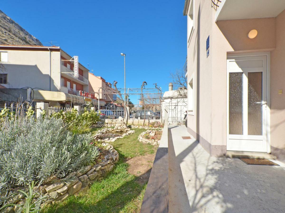 Holiday Home Zrnovnica * Žrnovnica